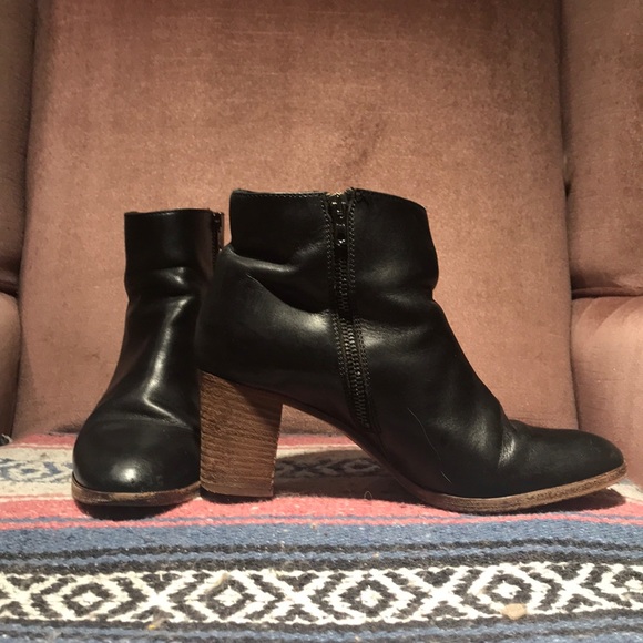 SOLD J. Crew AGGIE boots - Picture 2 of 8